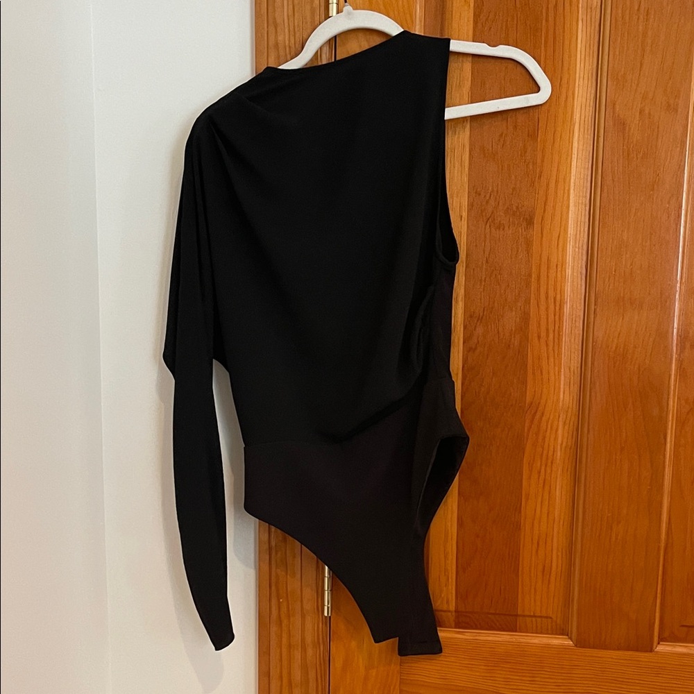 Elegant Black One-Shoulder Bodysuit
